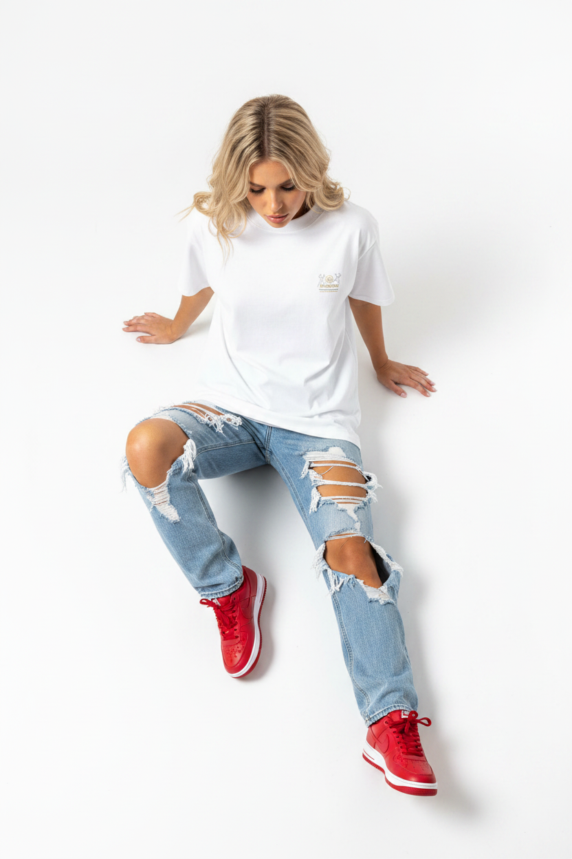 Paradiso No.244 Limited Edition Oversized T-Shirt in white – Front View – NFT-Backed One-Liner Artwork by Solo Paradiso – Only 333 Ever Produced – Polygon Blockchain